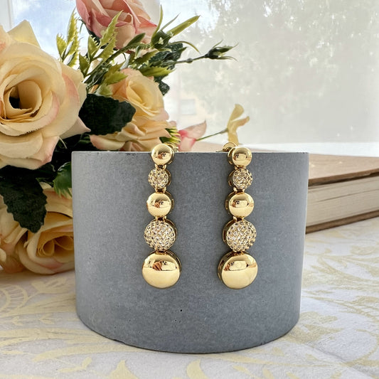 ARETES ENCANTO