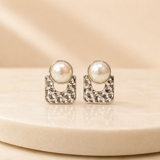 ARETES NÁCAR PLATEADO