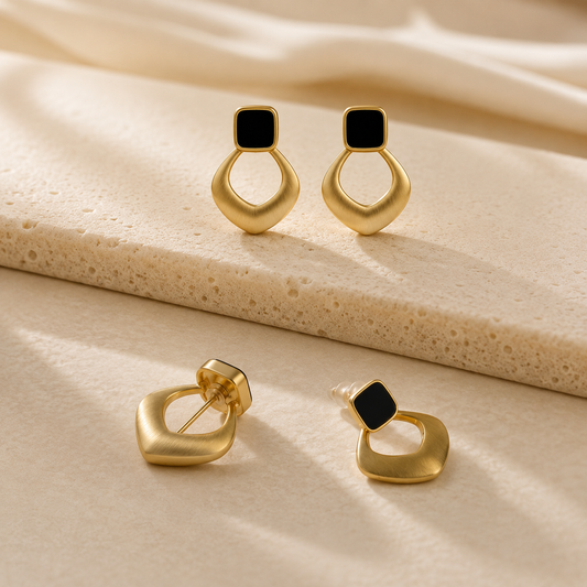 ARETES ONIX DORADO
