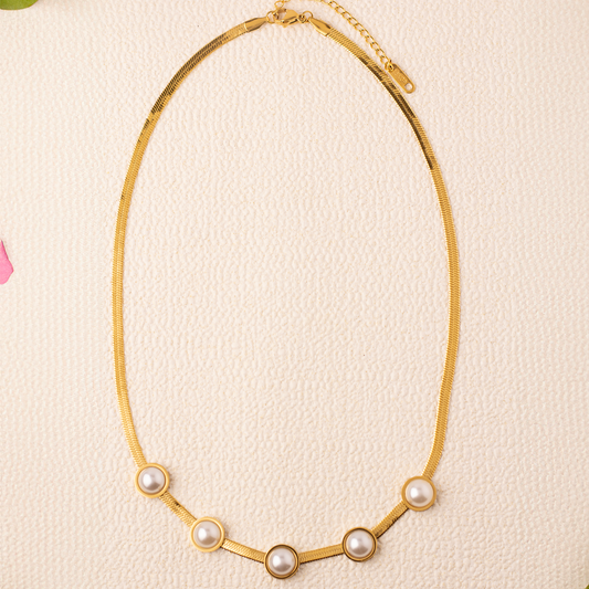COLLAR CINCO PERLAS