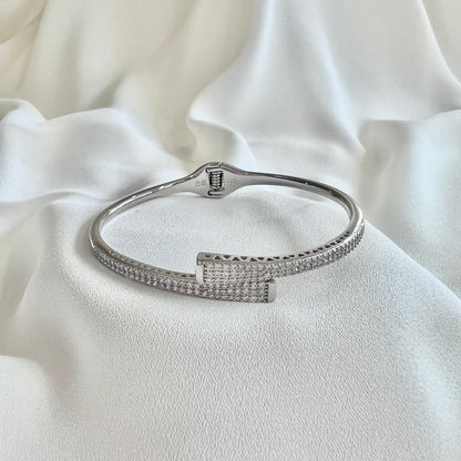 BRAZALETE VALIENTE PLATEADO