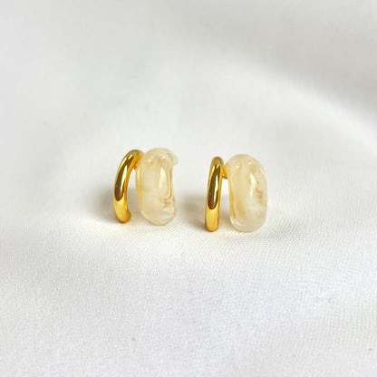 ARETES BEIGE DORADO