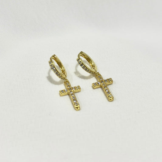 ARETES CRUZ BRILLOS DORADOS